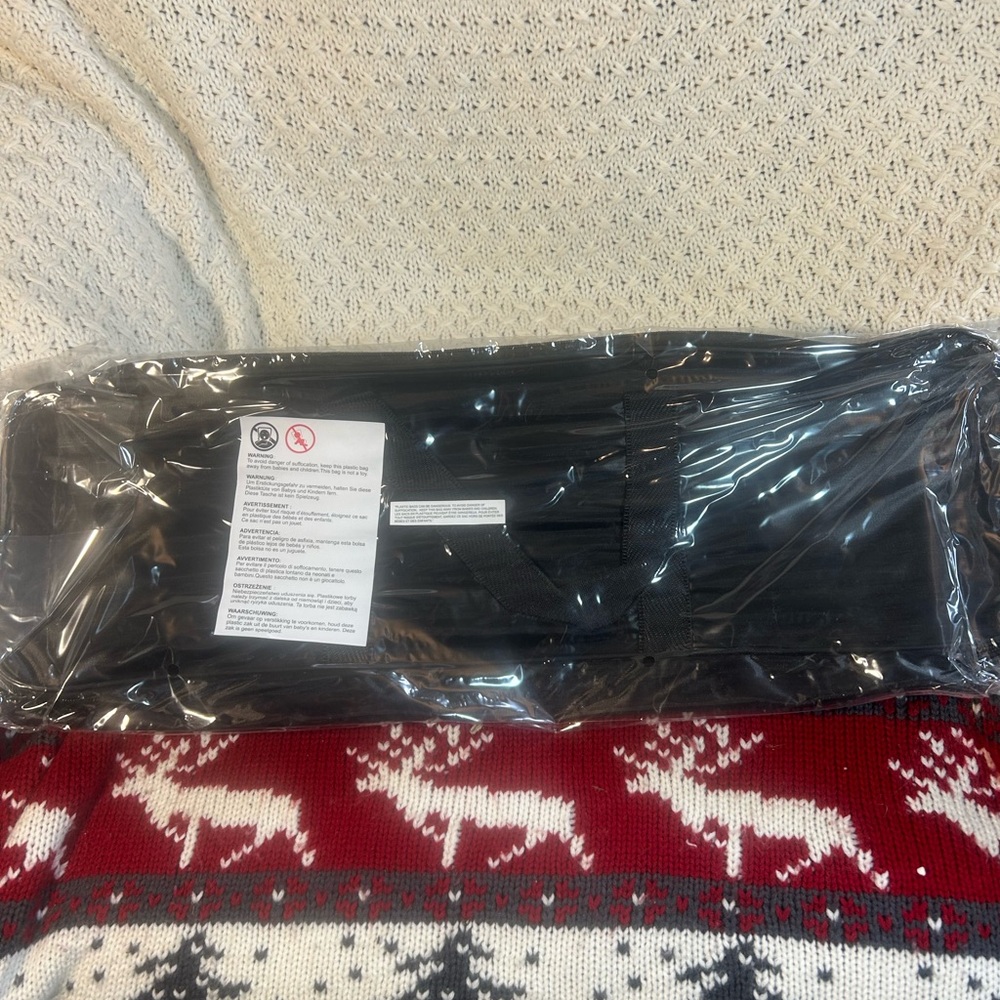 61-Key Electronic Keyboard with Stand - Black - Picture 4 of 5